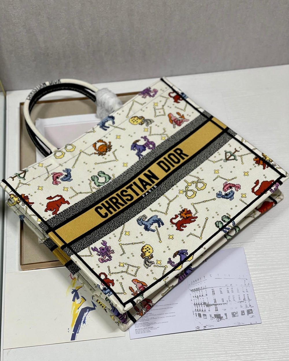 1:1 Replica Christian Dior Large Dior Book Tote White, For Women, Women’s Handbags 16.5in/42cm CD M1286ZRTY_M941