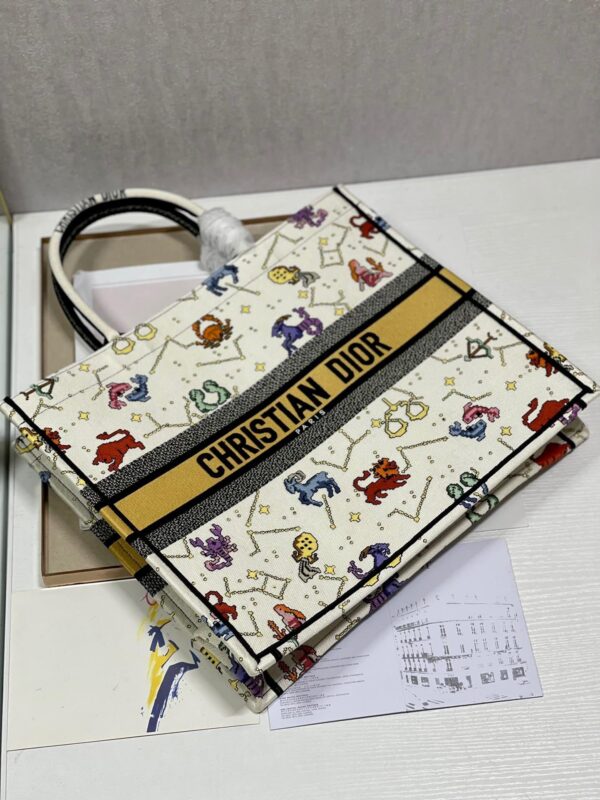 1:1 Replica Christian Dior Large Dior Book Tote White, For Women, Women’s Handbags 16.5in/42cm CD M1286ZRTY_M941