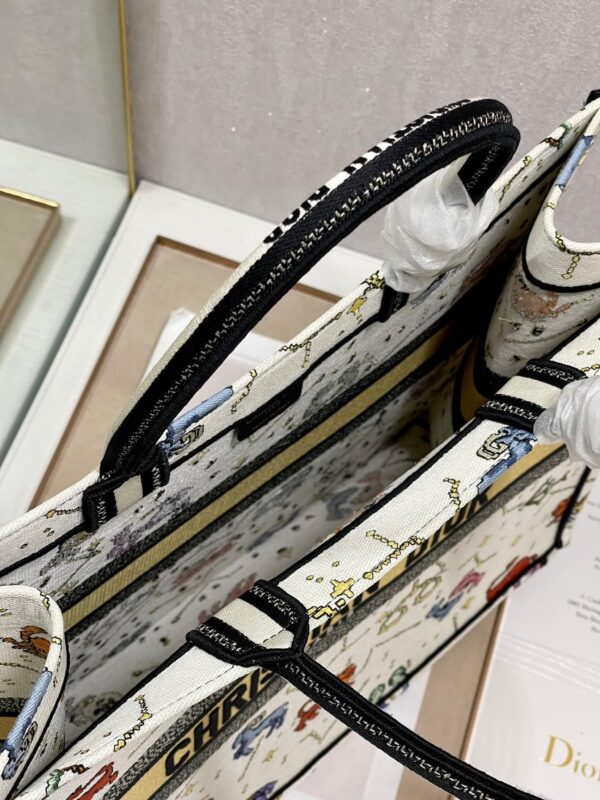 1:1 Replica Christian Dior Large Dior Book Tote White, For Women, Women’s Handbags 16.5in/42cm CD M1286ZRTY_M941