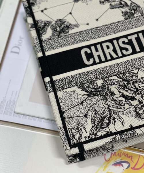 1:1 Replica Christian Dior Medium Dior Book Tote Bag, Black/White, For Women Women’s Handbags, Shoulder Bags, 36cm CD M1296ZRHZ_M941