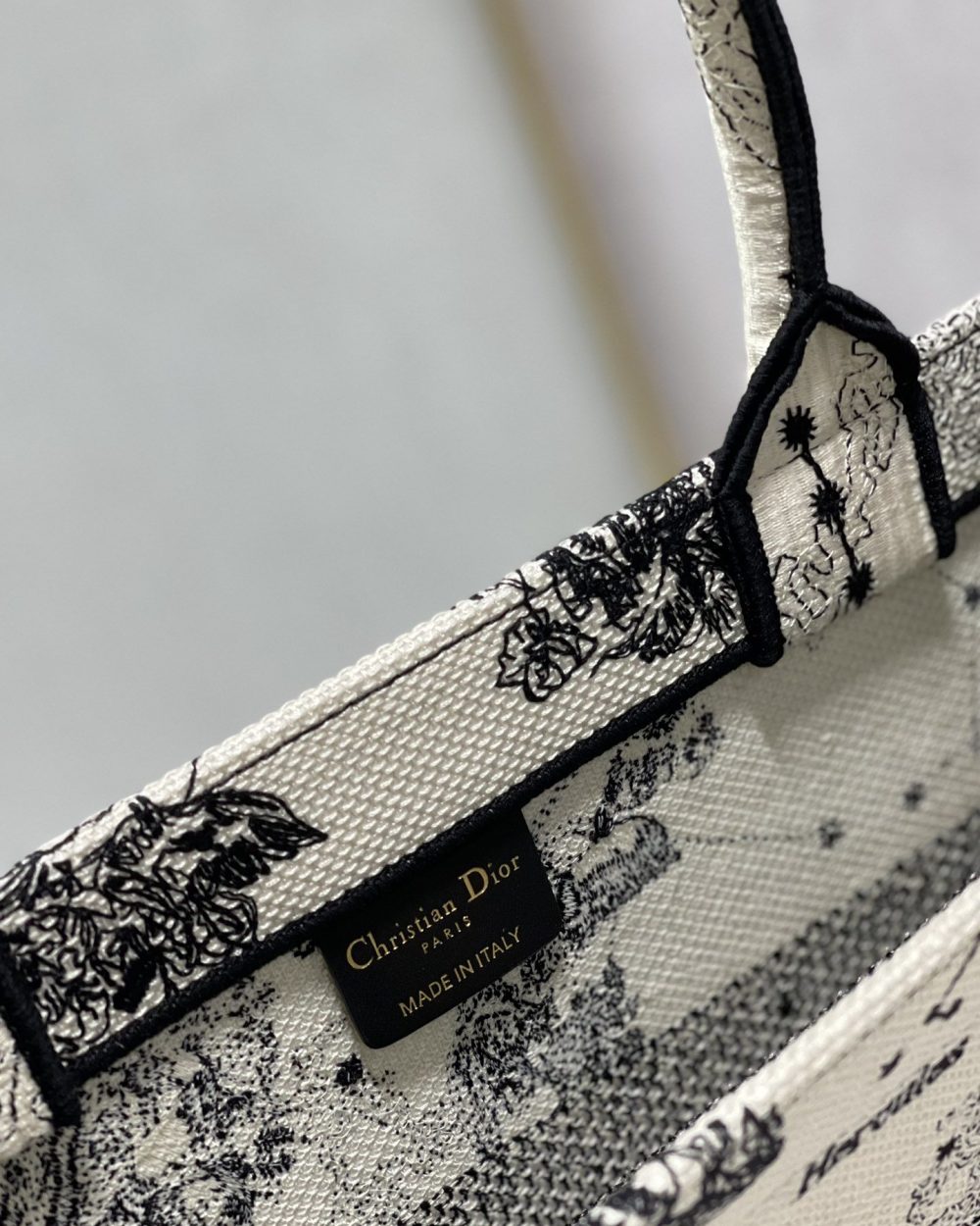 1:1 Replica Christian Dior Medium Dior Book Tote Bag, Black/White, For Women Women’s Handbags, Shoulder Bags, 36cm CD M1296ZRHZ_M941