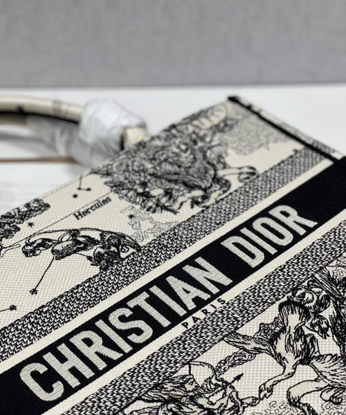 1:1 Replica Christian Dior Medium Dior Book Tote Bag, Black/White, For Women Women’s Handbags, Shoulder Bags, 36cm CD M1296ZRHZ_M941