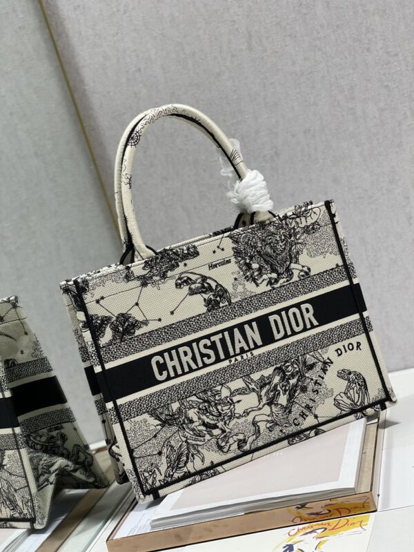 1:1 Replica Christian Dior Medium Dior Book Tote Bag, Black/White, For Women Women’s Handbags, Shoulder Bags, 36cm CD M1296ZRHZ_M941