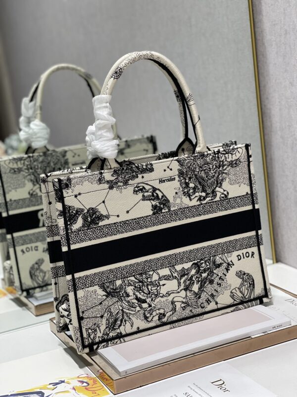 1:1 Replica Christian Dior Medium Dior Book Tote Bag, Black/White, For Women Women’s Handbags, Shoulder Bags, 36cm CD M1296ZRHZ_M941