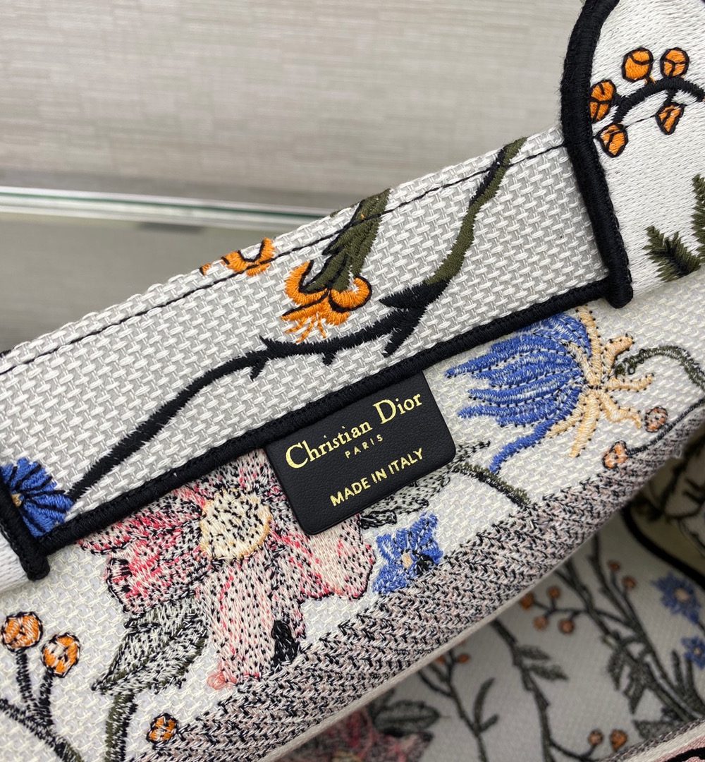 1:1 Replica Christian Dior Medium Dior Book Tote Bag By Maria Grazia Chiuri For Women 14in/36cm CD