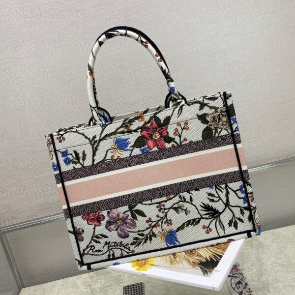 1:1 Replica Christian Dior Medium Dior Book Tote Bag By Maria Grazia Chiuri For Women 14in/36cm CD