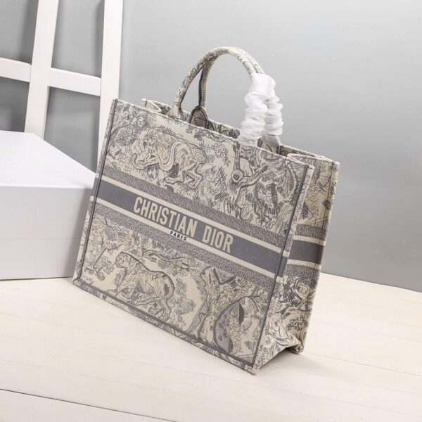 1:1 Replica Christian Dior Medium Dior Book Tote Bag By Maria Grazia Chiuri Grey For Women 14in/36cm CD M1296ZTDT_M932