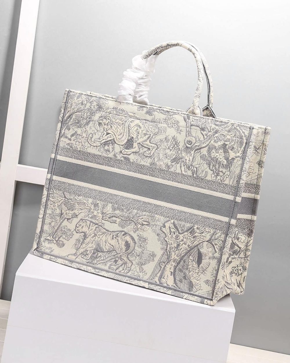 1:1 Replica Christian Dior Medium Dior Book Tote Bag By Maria Grazia Chiuri Grey For Women 14in/36cm CD M1296ZTDT_M932