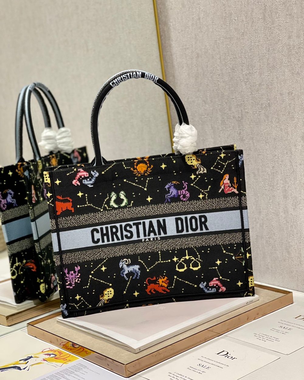 1:1 Replica Christian Dior Medium Dior Book Tote Black Multicolor, For Women, Women’s Handbags 14in/36cm CD M1296ZRTY_M911