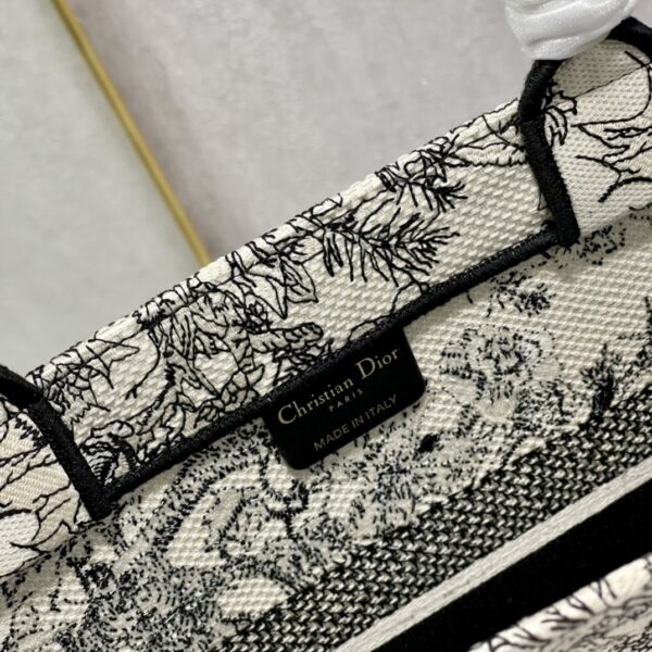1:1 Replica Christian Dior Medium Dior Book Tote Blue Toile de Jouy Flowers Embroidery, Blue/White, For Women Women’s Handbags, Shoulder Bags, 36cm CD
