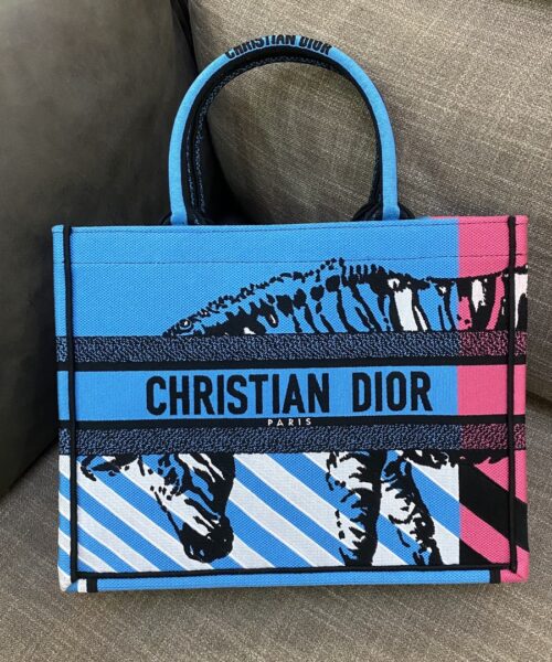 1:1 Replica Christian Dior Medium Dior Book Tote Bright Blue and Bright Pink D-Jungle Pop Embroidery, Blue/Pink, For Women Women’s Handbags, 36cm CD M1296ZRON_M888