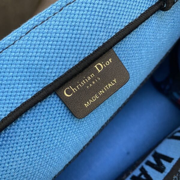 1:1 Replica Christian Dior Medium Dior Book Tote Bright Blue and Bright Pink D-Jungle Pop Embroidery, Blue/Pink, For Women Women’s Handbags, 36cm CD M1296ZRON_M888