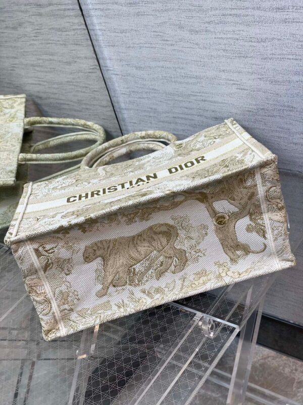 1:1 Replica Christian Dior Medium Dior Book Tote Gold-Tone Toile de Jouy Embroidery, Gold, For Women Women’s Handbags, 36cm CD M1296ZTQO_M01E