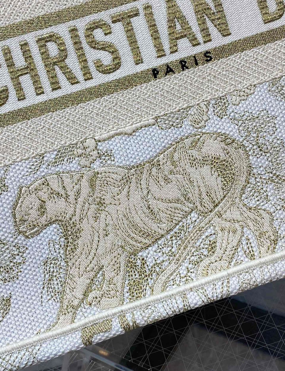 1:1 Replica Christian Dior Medium Dior Book Tote Gold-Tone Toile de Jouy Embroidery, Gold, For Women Women’s Handbags, 36cm CD M1296ZTQO_M01E