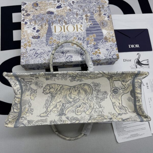 1:1 Replica Christian Dior Medium Dior Book Tote Gray, For Women, Women’s Handbags 14in/36cm CD M1296ZTDT_M932