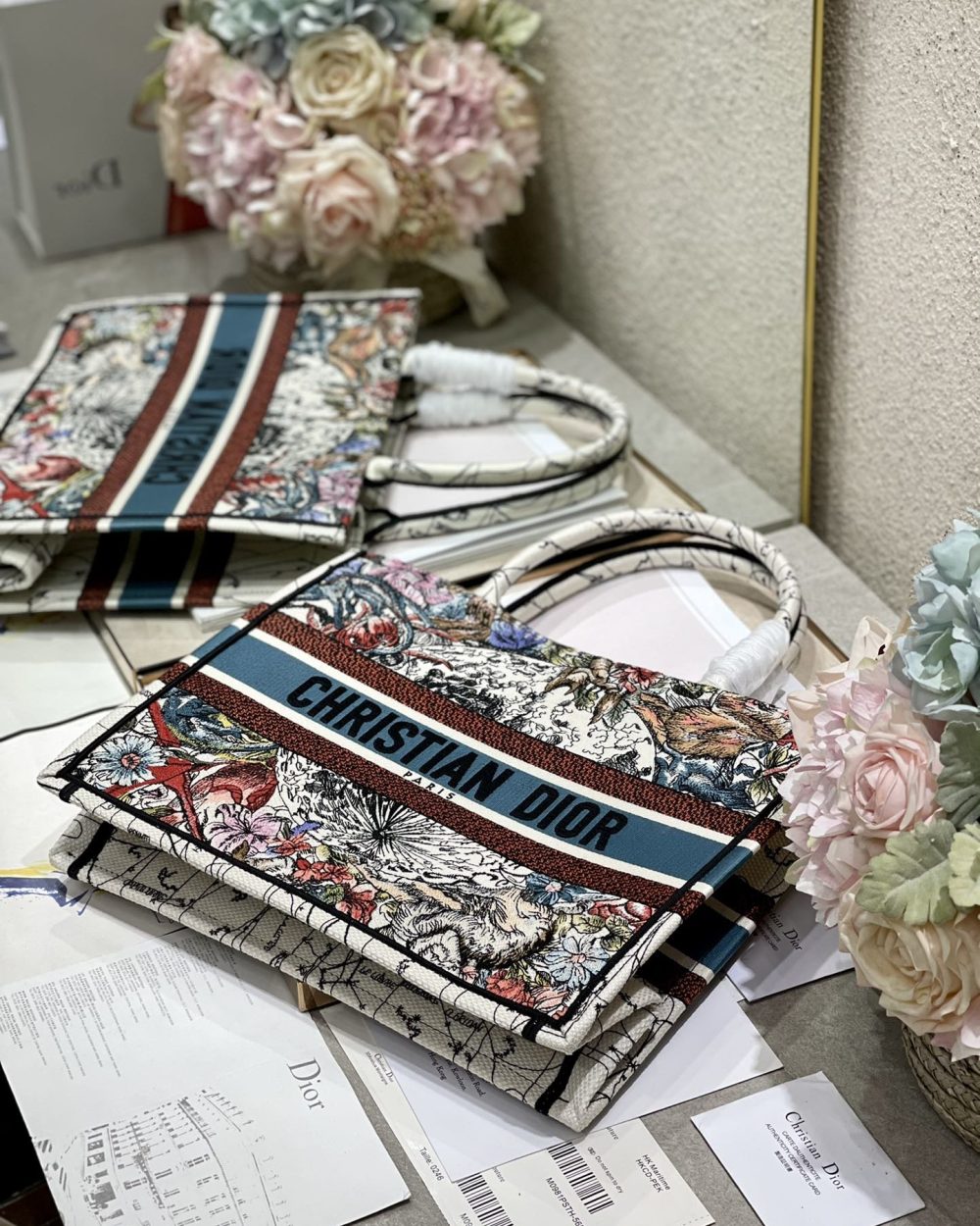 1:1 Replica Christian Dior Medium Dior Book Tote Latte Multicolor Dior Zodiac Embroidery, Latte Multicolor, For Women Women’s Handbags, Shoulder Bags, 36cm CD
