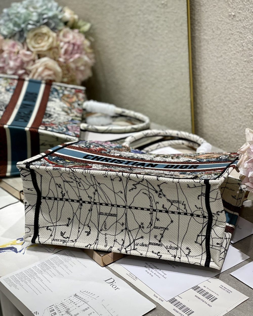 1:1 Replica Christian Dior Medium Dior Book Tote Latte Multicolor Dior Zodiac Embroidery, Latte Multicolor, For Women Women’s Handbags, Shoulder Bags, 36cm CD