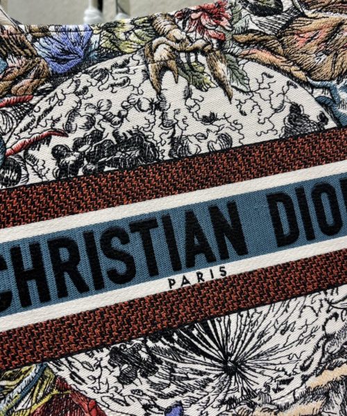1:1 Replica Christian Dior Medium Dior Book Tote Latte Multicolor Dior Zodiac Embroidery, Latte Multicolor, For Women Women’s Handbags, Shoulder Bags, 36cm CD