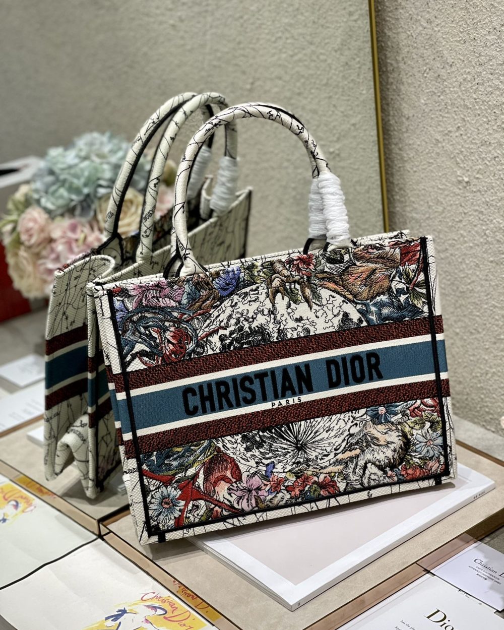1:1 Replica Christian Dior Medium Dior Book Tote Latte Multicolor Dior Zodiac Embroidery, Latte Multicolor, For Women Women’s Handbags, Shoulder Bags, 36cm CD