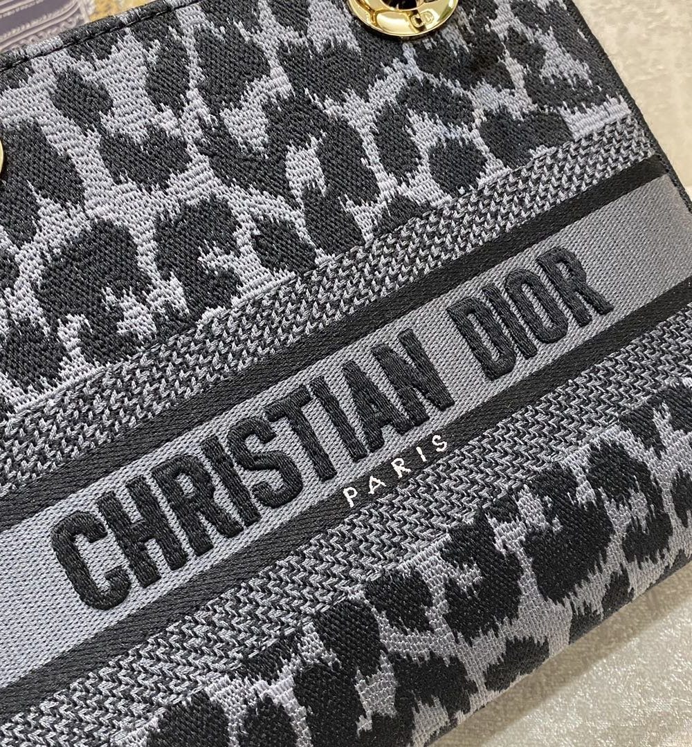 1:1 Replica Christian Dior Medium Dior Lady D-Lite Bag Blue and Black Mizza Embroidery, Blue and Black, For Women Women's Handbags, Crossbody Bags, 24cm CD M0565ORHM_M962