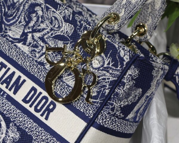 1:1 Replica Christian Dior Medium Lady D-Lite Bag Blue, For Women, Women’s Handbags 24cm/9.5in CD M0565ORGO_M928
