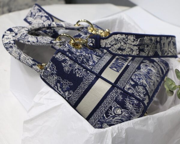 1:1 Replica Christian Dior Medium Lady D-Lite Bag Blue, For Women, Women’s Handbags 24cm/9.5in CD M0565ORGO_M928