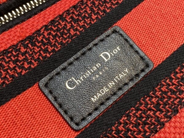 1:1 Replica Christian Dior Medium Lady D-Lite Bag D-Flower Pop Embroidery, Bright Pink Multicolor, For Women Women's Handbags, 24cm CD M0565OROO_M885