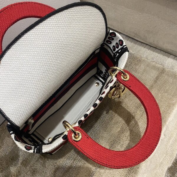 1:1 Replica Christian Dior Medium Lady D-Lite Bag Multicolor Cupidon Embroidery, Red/Latte, For Women Women's Handbags, 24cm CD M0565OTQG_M941