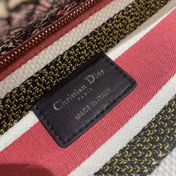 1:1 Replica Christian Dior Medium Lady D-Lite Bag Multicolor Cupidon Embroidery, Red/Latte, For Women Women's Handbags, 24cm CD M0565OTQG_M941