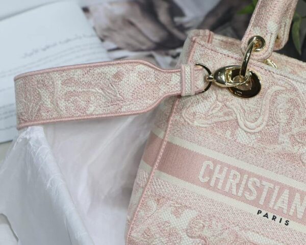 1:1 Replica Christian Dior Medium Lady D-Lite Bag Pink, For Women, Women’s Handbags 24cm/9.5in CD M0565OTDT_M912