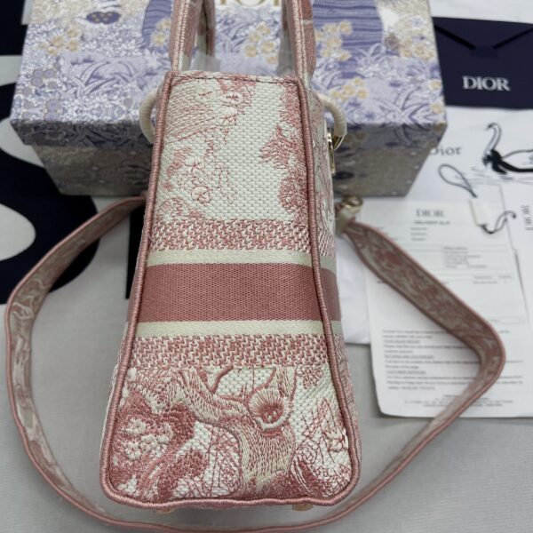 1:1 Replica Christian Dior Medium Lady D-Lite Bag Pink, For Women, Women’s Handbags 24cm/9.5in CD M0565OTDT_M912