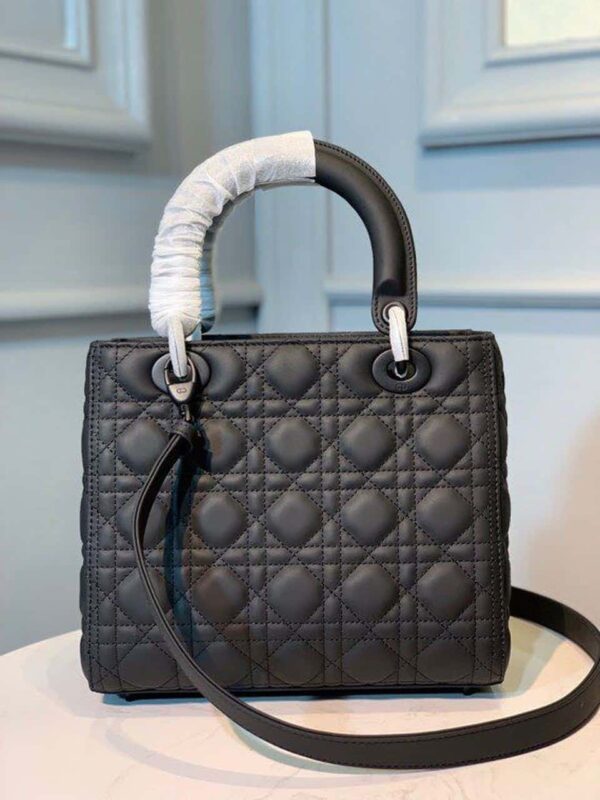 1:1 Replica Christian Dior Medium Lady Dior Bag Matte Hardware Black Ultramatte For Women 9.5in/24cm CD M0565SLOI_M989