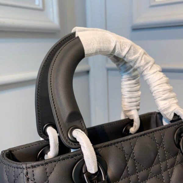 1:1 Replica Christian Dior Medium Lady Dior Bag Matte Hardware Black Ultramatte For Women 9.5in/24cm CD M0565SLOI_M989