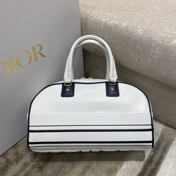 1:1 Replica Christian Dior Medium Vibe Zip Bowling Bag, White, For Men/Women Bowling Bags, 34cm CD M6202OOBR_M879