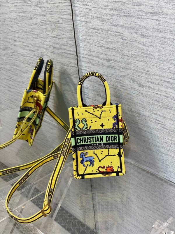 1:1 Replica Christian Dior Mimi Dior Book Tote Phone Bag White, For Women, Women’s Handbags 7in/18cm CD S5555CRTY_M941