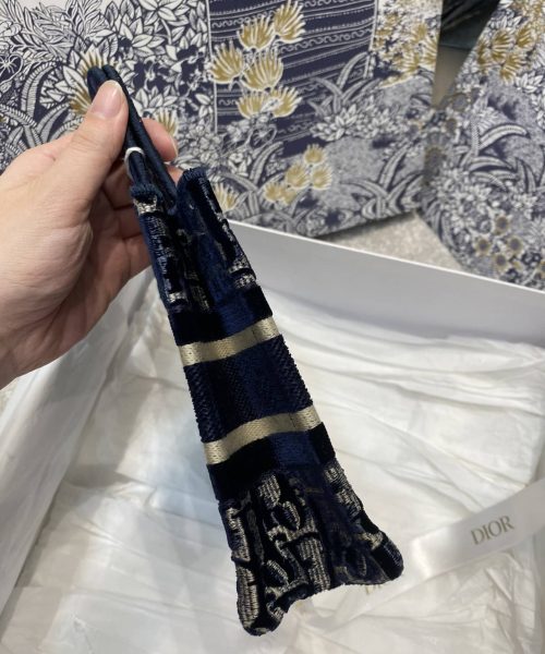 1:1 Replica Christian Dior Mini Dior Book Tote Blue Dior Oblique Embroidery, Blue/Black, For Women Women's Handbags, 9in/23cm CD S5475ZRIW_M928