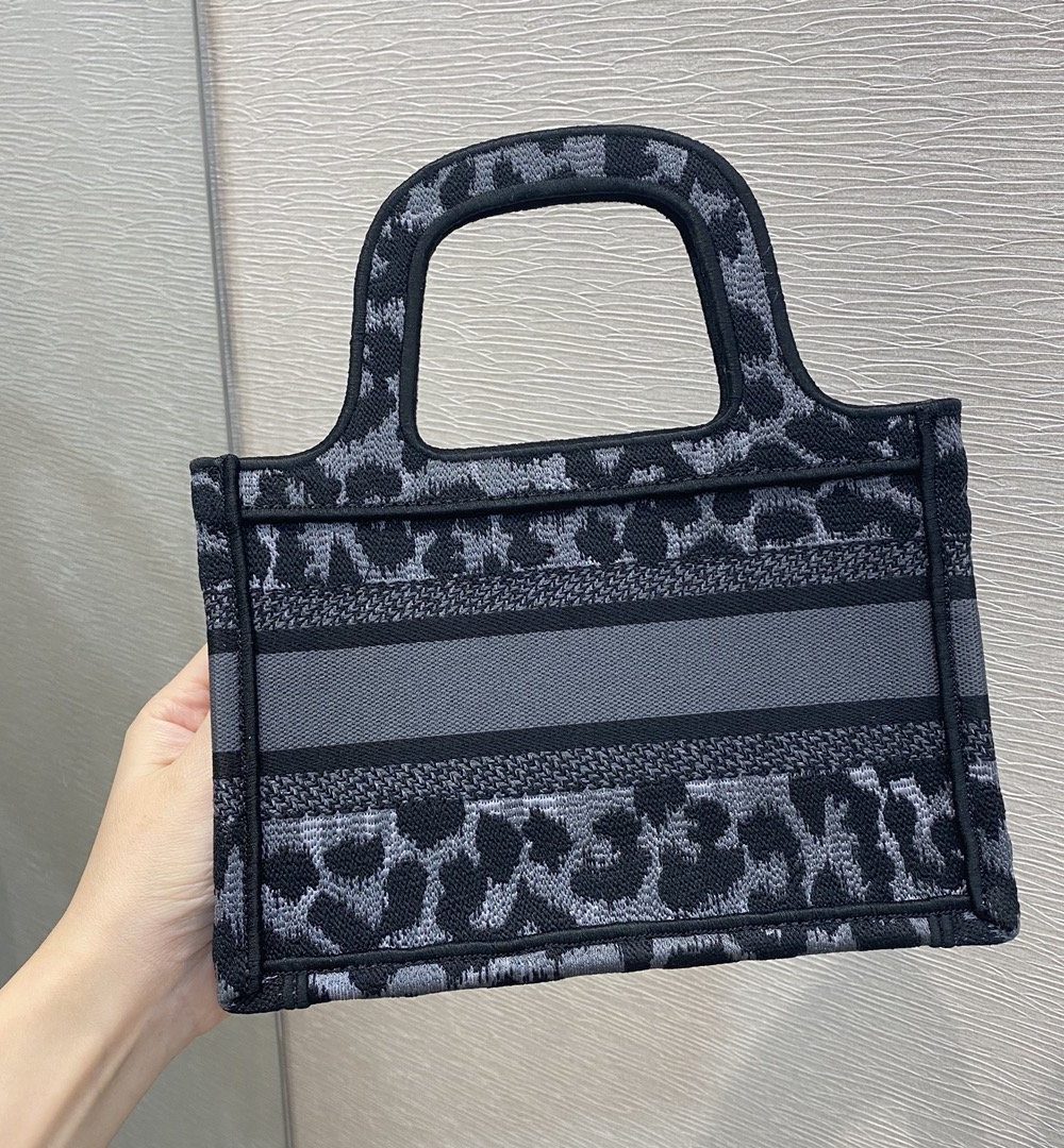 1:1 Replica Christian Dior Mini Dior Book Tote Mizza Embroidery, Blue/Black, For Women Women's Handbags, 9in/23cm CD S5475ZRHM_M962