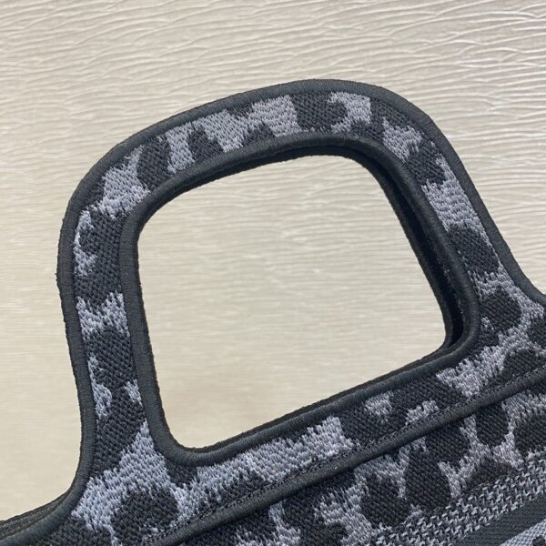 1:1 Replica Christian Dior Mini Dior Book Tote Mizza Embroidery, Blue/Black, For Women Women's Handbags, 9in/23cm CD S5475ZRHM_M962
