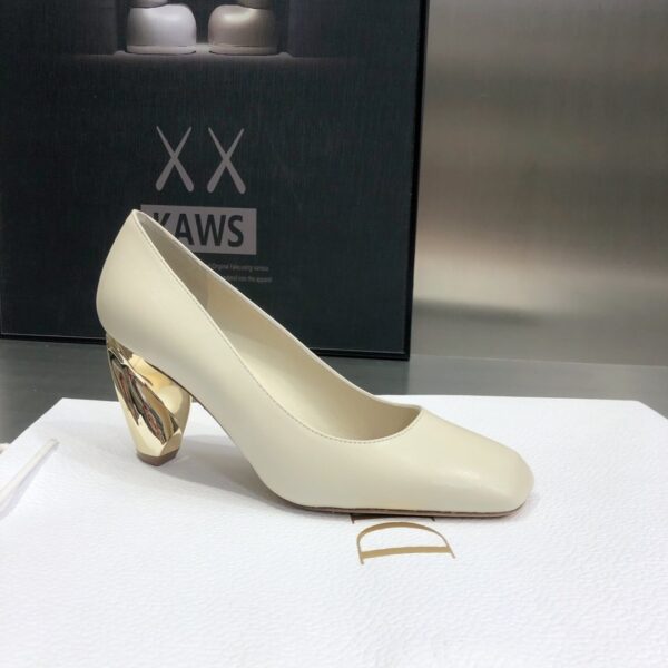 Christian Dior Rhodes Pump Beige For Women CD
