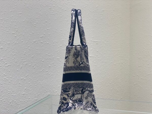 1:1 Replica Christian Dior Small Dior Book Tote Blue, For Women, Women’s Handbags 26.5cm/10.5in CD M1265ZRGO_M928