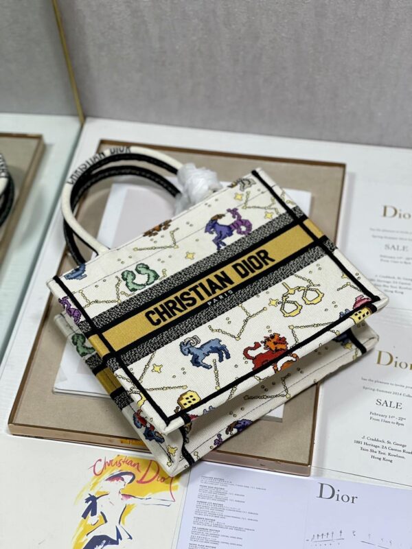 1:1 Replica Christian Dior Small Dior Book Tote white, For Women, Women’s Handbags 26.5cm/10.5in CD M1265ZRTY_M941