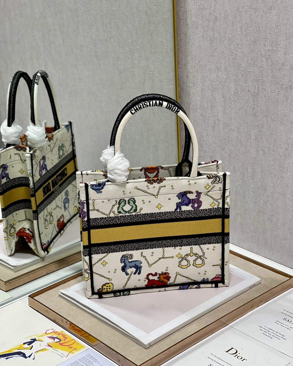 1:1 Replica Christian Dior Small Dior Book Tote white, For Women, Women’s Handbags 26.5cm/10.5in CD M1265ZRTY_M941