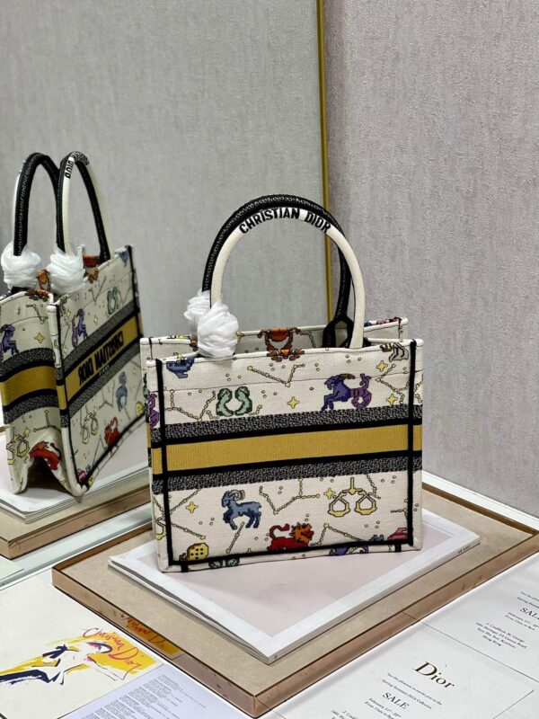 1:1 Replica Christian Dior Small Dior Book Tote white, For Women, Women’s Handbags 26.5cm/10.5in CD M1265ZRTY_M941