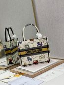 1:1 Replica Christian Dior Small Dior Book Tote white, For Women, Women’s Handbags 26.5cm/10.5in CD M1265ZRTY_M941