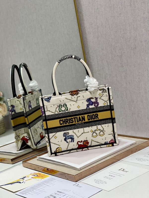 1:1 Replica Christian Dior Small Dior Book Tote white, For Women, Women’s Handbags 26.5cm/10.5in CD M1265ZRTY_M941