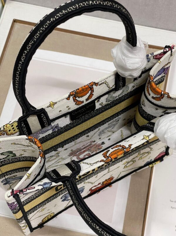 1:1 Replica Christian Dior Small Dior Book Tote white, For Women, Women’s Handbags 26.5cm/10.5in CD M1265ZRTY_M941