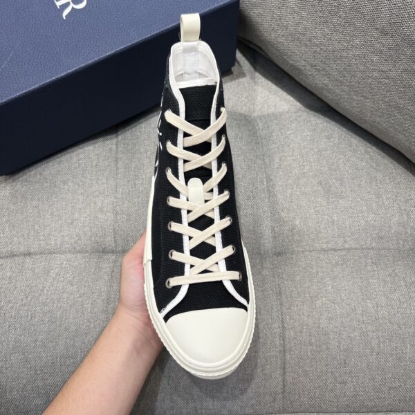 Christian Dior Women's B23 Cactus Jack Dior High-Top Sneaker Black For Women CD