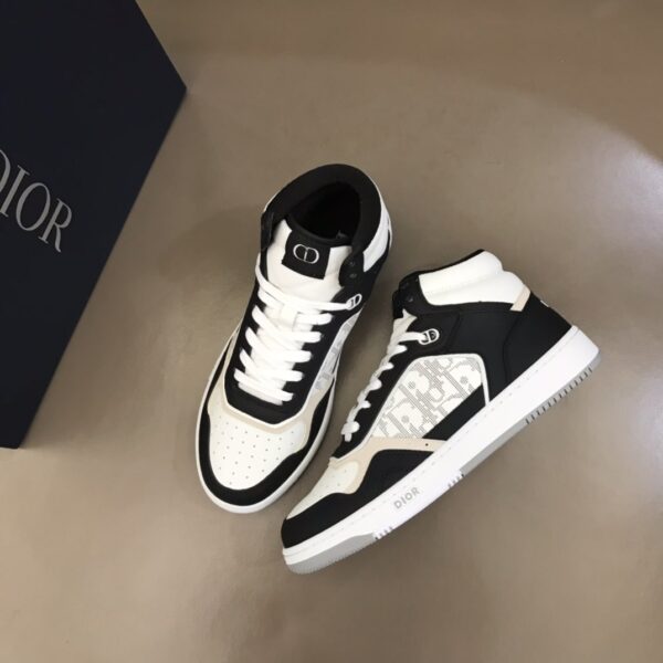 Christian Dior Women's B27 High-Top Sneaker Black And White For Women CD