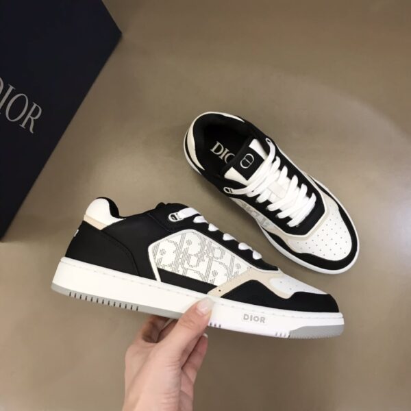 Christian Dior Women's  B27 Low-Top Sneaker Black And White For Women CD