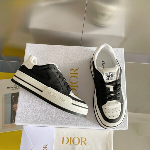 Christian Dior Women's D-Freeway Sneaker White For Women CD KCK349VEA_S10W